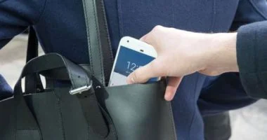 احفظ موبايلك جيدًا.. إليك خطوات استرجاع الهاتف المسروق خلال العيد