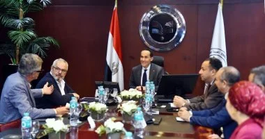 “` استثمارات جديدة تُعلن عنها شركة أونيفرس الإيطالية لإنشاء مصنعين للملابس الجاهزة في مصر “`