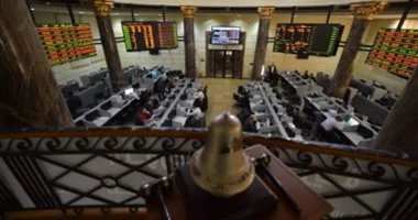 “` استحواذ «استيرنكس» على النصيب الأكبر يعزز تداولات سوق خارج المقصورة بشكل ملحوظ “`