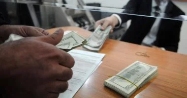 “` استقرار مدهش: سعر الدولار مقابل الجنيه المصري يبقى ثابتاً اليوم السبت 30 مايو 2026 “`