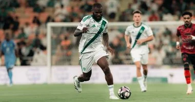 الأهلي يحقق انتصاراً كبيراً على الخلود ويعزز مركزه الثالث في الدوري السعودي