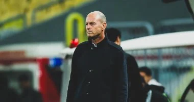 الأهلي يخطط لجولة مفاوضات حاسمة مع محامي توروب لإنهاء العقد الحالي