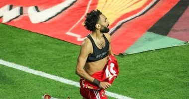 الأهلي يضغط على حسين الشحات لرفض عروض الخليج وليبيا قبل التجديد