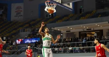 الاتحاد ينتزع الفوز من الأهلي ويصغر الفارق في نهائي دوري كرة السلة