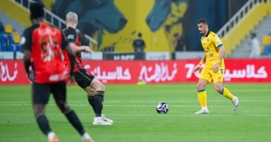 التعاون يتمكن من التعادل المثير أمام الرياض ويجنب نفسه الخسارة في الدوري السعودي