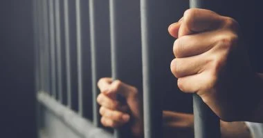 الجهات الأمنية تحبس متهمًا بإساءة استخدام وسائل التواصل الاجتماعي ونشر معلومات مضللة
