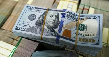 “` تراجع ملحوظ في سعر الدولار مقابل الجنيه في ختام تعاملات الثلاثاء “`