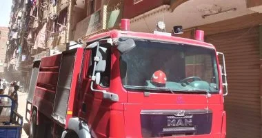 السيطرة الكاملة على حريق في مخلفات ومواتير مياه بشبرا الخيمة اليوم