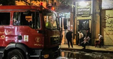 انطلاق جهود السيطرة على حريق هائل في محل إصلاح إطارات بحدائق الأهرام