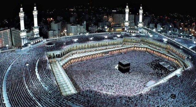 انطلاق مناسك الحج هذا العام تبدأ من الإحرام وحتى طواف الوداع بحضور آلاف الحجيج