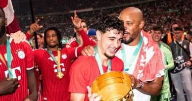بايرن ميونيخ يحقق إنجازاً تاريخياً جديداً بالتتويج بالثنائية المحلية للموسم الجاري