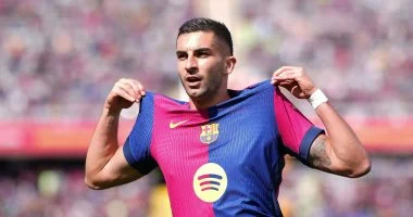 برشلونة يبدأ خطوات جادة لتجديد عقد نجمه فيران توريس وسط اهتمام كبير