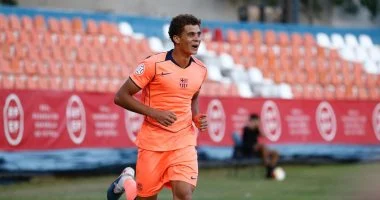 برشلونة يستعد لمواجهة ريال مدريد في نهائي كأس الأبطال بكلاسيكو مثير