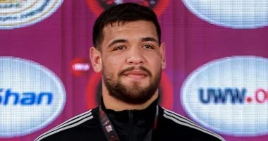 بطل العالم للمصارعة يعبر عن استيائه من التجاهل قبل الأولمبياد والاتحاد يتحرك