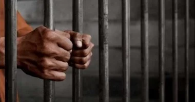 تأجيل استئناف المتهم في قضية ابتزاز فتاة بصور فاضحة لمدة 3 سنوات