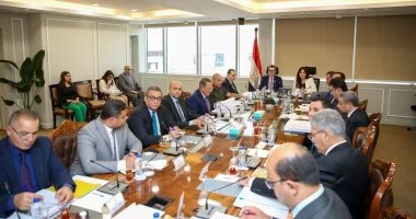 “` تابع وزير الإسكان برامج هيئة التنمية السياحية لتعزيز نمو الاستثمار في القطاع السياحي “`