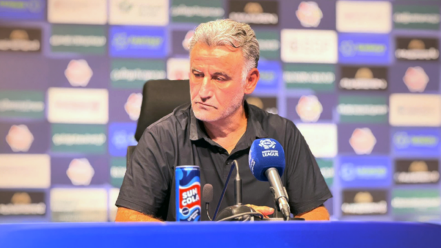 تحديات كبيرة تواجه الهلال في مباراته الأخيرة بدوري روشن السعودي، هذا ما أكده الفرنسي كريستوف جالتييه مدرب فريق نيوم الأول لكرة القدم، حيث أشار إلى الفوارق الفنية بين الفريقين، مع تمنياته بالتوفيق للأزرق في هذه المواجهة الحاسمة