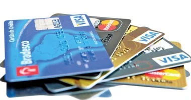 تحقيقات تكشف تفاصيل جديدة حول متهم يستولي على بيانات المواطنين لتحديثها