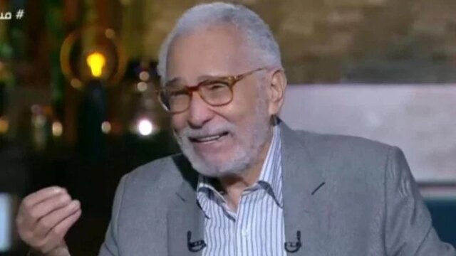 إيهاب فهمي وأشرف زكي يودعان عبد الرحمن أبو زهرة في جنازة مهيبة