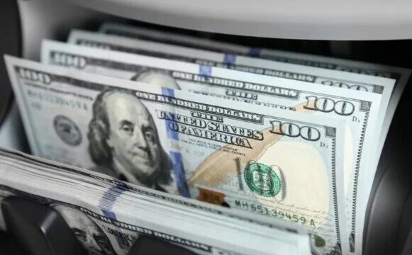 تطورات جديدة تشهدها الأسواق المالية: سعر الدولار مقابل الجنيه في ختام تعاملات الأربعاء 13 مايو 2026