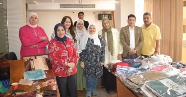 “` تعاون مثمر بين غرفة القاهرة التجارية والحرف اليدوية من خلال ورش تدريبية ومعارض ترويجية تحمل التراث “`