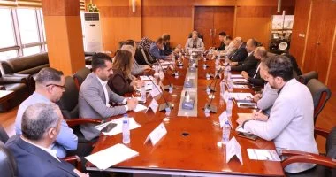“` تعزيز الاستثمار: هيئة التنمية الصناعية تستعرض استراتيجيات جديدة مع جمعية مستثمرى العاشر “`