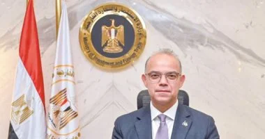 “` تكليف جديد يعزز تطوير الفعاليات الاقتصادية: وزير الاستثمار والتجارة يعيّن علاء البيلي رئيسًا لهيئة المعارض والمؤتمرات “`
