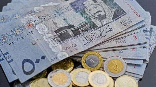 توافد الحجاج يجلب تغييرات في سعر الريال السعودي مقابل الجنيه المصري اليوم الأربعاء 20 مايو