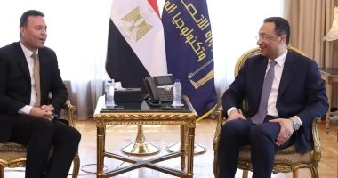 “` “توظيف الذكاء الاصطناعي في التعداد 2027 محور حديث وزير الاتصالات في جلسات متعددة” “`