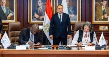 “` توقيع مذكرة تفاهم هام بين محافظ البنك المركزي المصري ومفوضية الكوميسا لتعزيز التعاون الاقتصادي “`