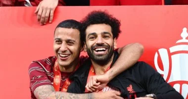 تياجو ألكانتارا يشيد بمحمد صلاح كأفضل زميل في مسيرته الرياضية حتى الآن