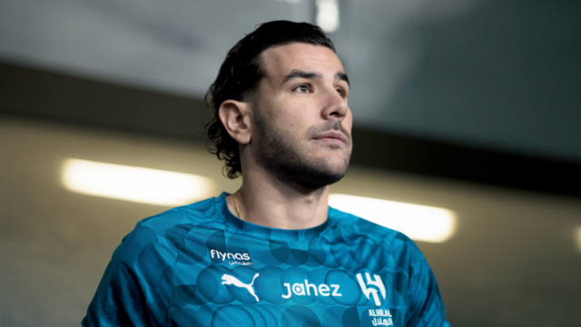 جاهزية ثيو هيرنانديز تعزز آمال الهلال في ديربي النصر