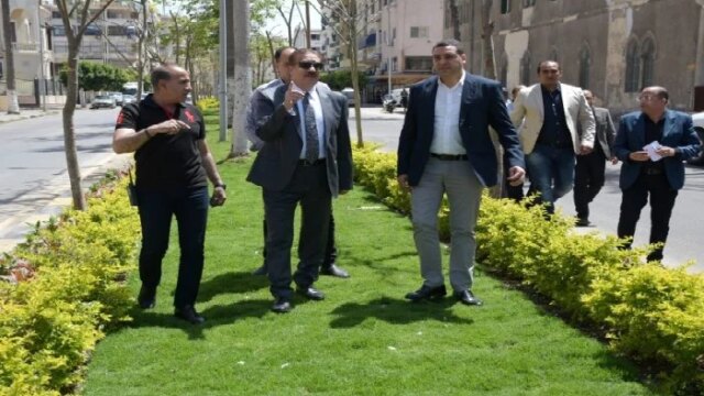 جولة محافظ بورسعيد تتضمن تفقد أعمال تشجير وتجميل وتوجيهات بالتوسع في المسطحات الخضراء