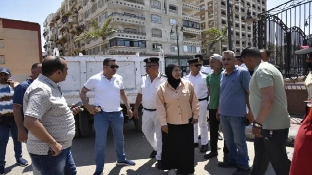 جولة ميدانية لنائب محافظ بورسعيد على الشواطئ والكورنيش لتحسين الخدمات والنظافة العامة