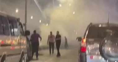 حادث مروري يسبب انقلاب ميكروباص وتصادم سيارتين في منطقة سيدي جابر بالإسكندرية