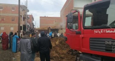 حريق يلتهم مصنعين للبويات والورق في القناطر الخيرية مع تحرك سيارات الإطفاء