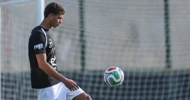 حمزة عبد الكريم يسجل فصلاً تاريخياً جديداً في مسيرة برشلونة قبيل كأس العالم 2026