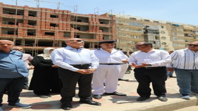 حملة مكبرة في المقطم بقيادة محافظ القاهرة تهدف إلى إزالة مخالفات البناء بشكل شامل