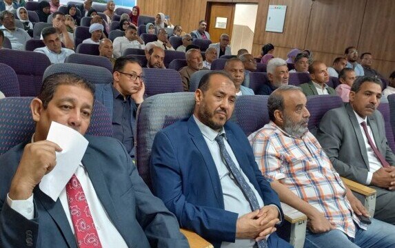 حوار مجتمعي في قنا يهدف إلى تعزيز التحول للطاقة المتجددة ومشاركة المجتمع المدني في التنمية المستدامة