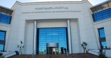“` خدمة مبتكرة تُحدث ثورة في مفهوم “كعب العمل” تماشياً مع التحول الرقمي الحديثة “`