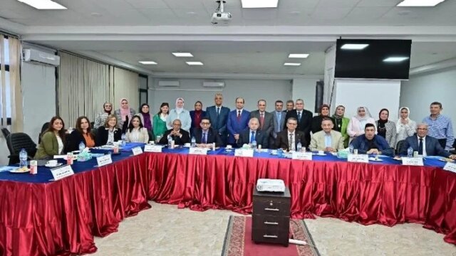 رئيس جامعة الإسكندرية يؤكد استمرار جهود تطوير التعليم وتعزيز ارتباط التخصصات بسوق العمل المصري