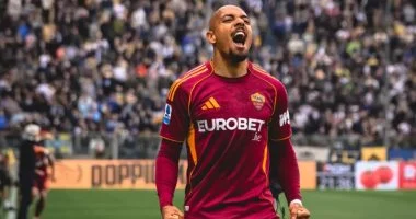 روما يضم اللاعب دونيل مالين من أستون فيلا بعقد حتى عام 2030