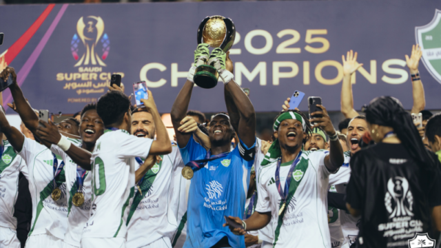 زيارة مثيرة لوفد الاتحاد السعودي لملاعب الكويت قبل السوبر السعودي