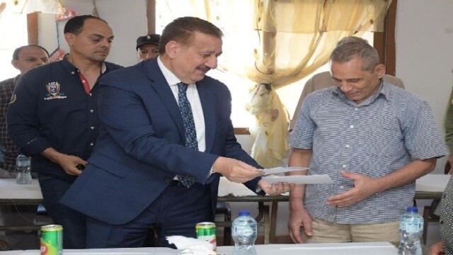 زيارة مميزة من محافظ بورسعيد إلى دار «الحنان والتكريم» لرعاية المسنين بحي العرب
