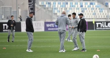 سيراميكا يخسر خدمات ثنائي الأهلي المعار في مواجهة الزمالك بالدوري المصري