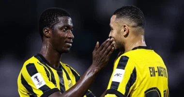 شباب الفريق يواجهون الاتحاد في مباراة حاسمة لبطاقة دوري أبطال آسيا