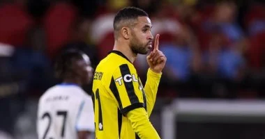 صراع مثير بين الاتحاد والتعاون لحسم بطاقة آسيا في ختام الدوري السعودي