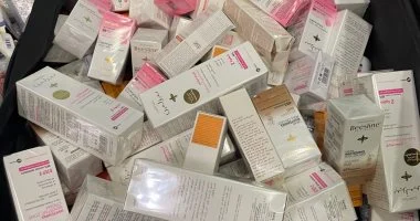 ضبط 37 ألف عبوة تجميل ودواء في مطبعة غير مرخصة بالمرج يثير القلق