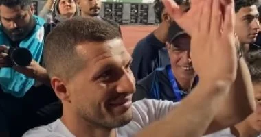 طارق حامد يساند الزمالك خلال المباراة المهمة أمام سيراميكا اليوم في الدوري