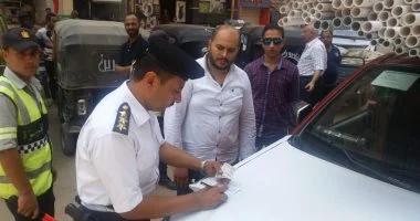 طفل يقود «ميكروباص» في الشرقية واعتراف الأب بالسماح له بالقيادة
